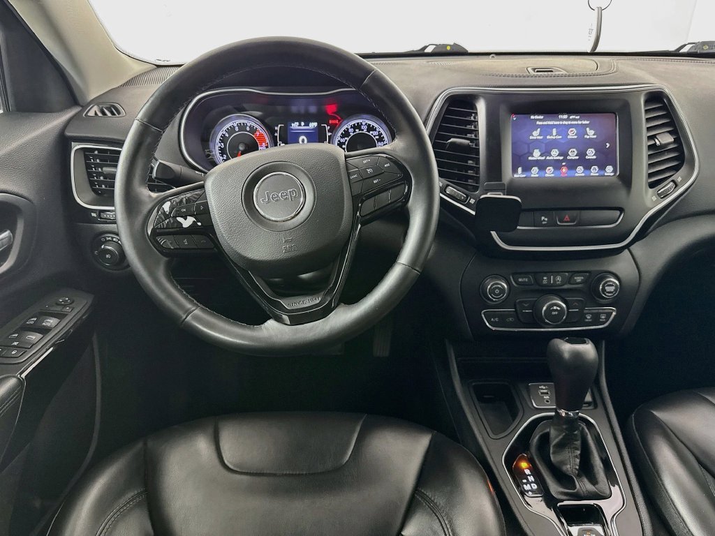 Used 2019 Jeep Cherokee Latitude Plus FWD image 28