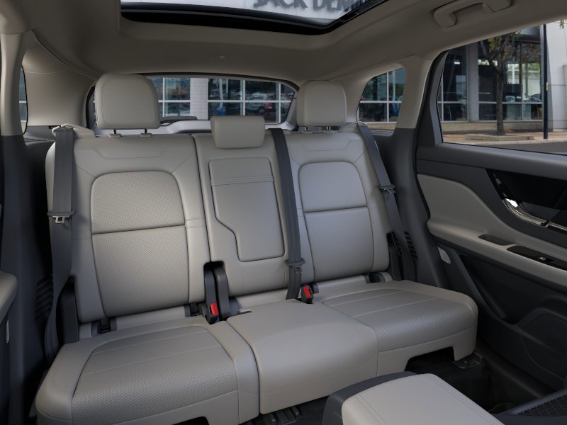 New 2026 Lincoln Corsair Premiere image 11