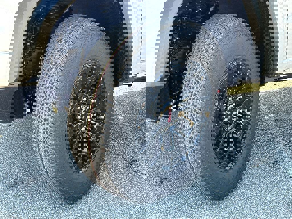 New 2026 GMC Canyon Elevation w/ Convenience Package image 24