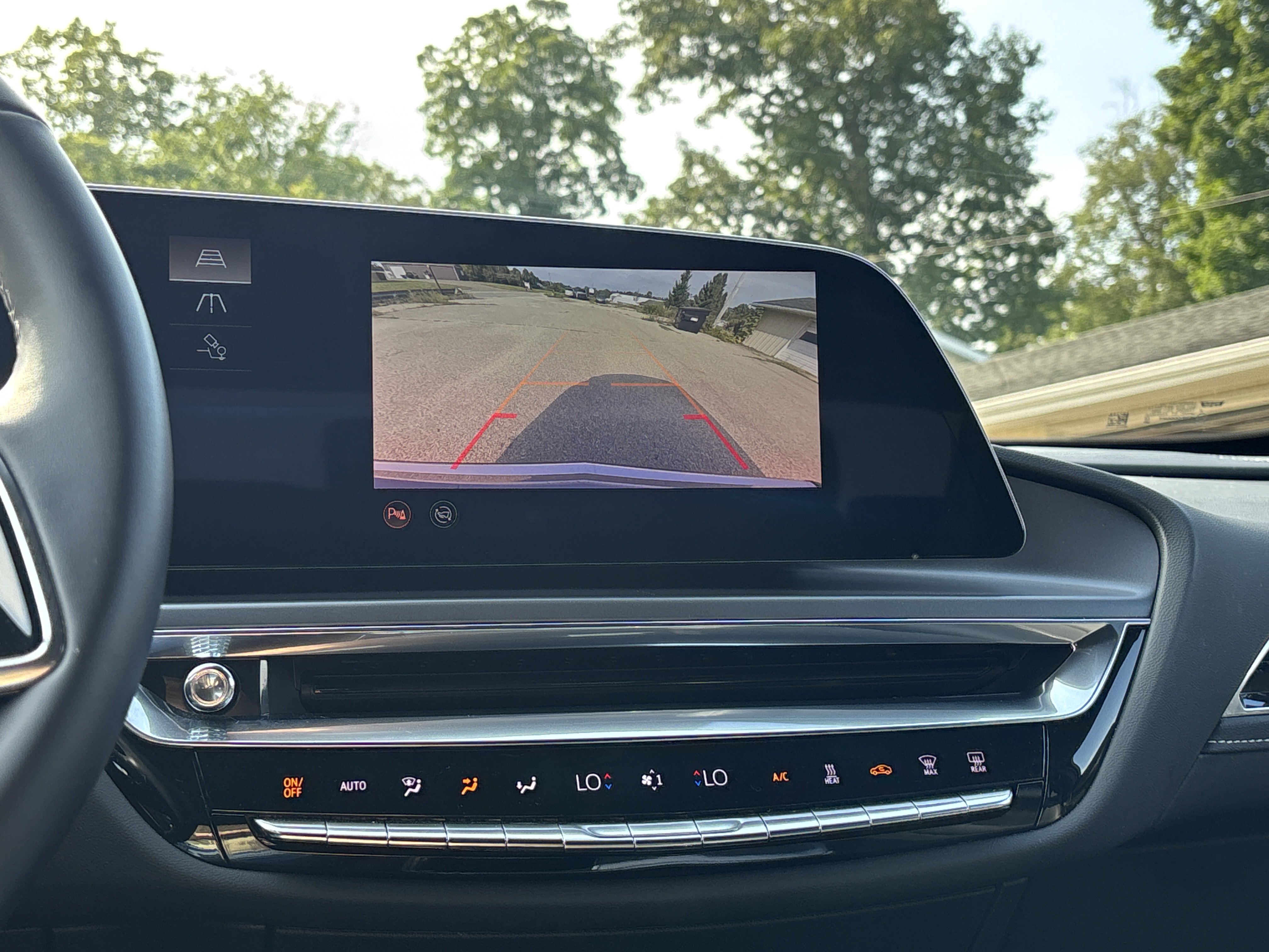 Used 2024 Cadillac Lyriq Tech AWD/4WD image 21