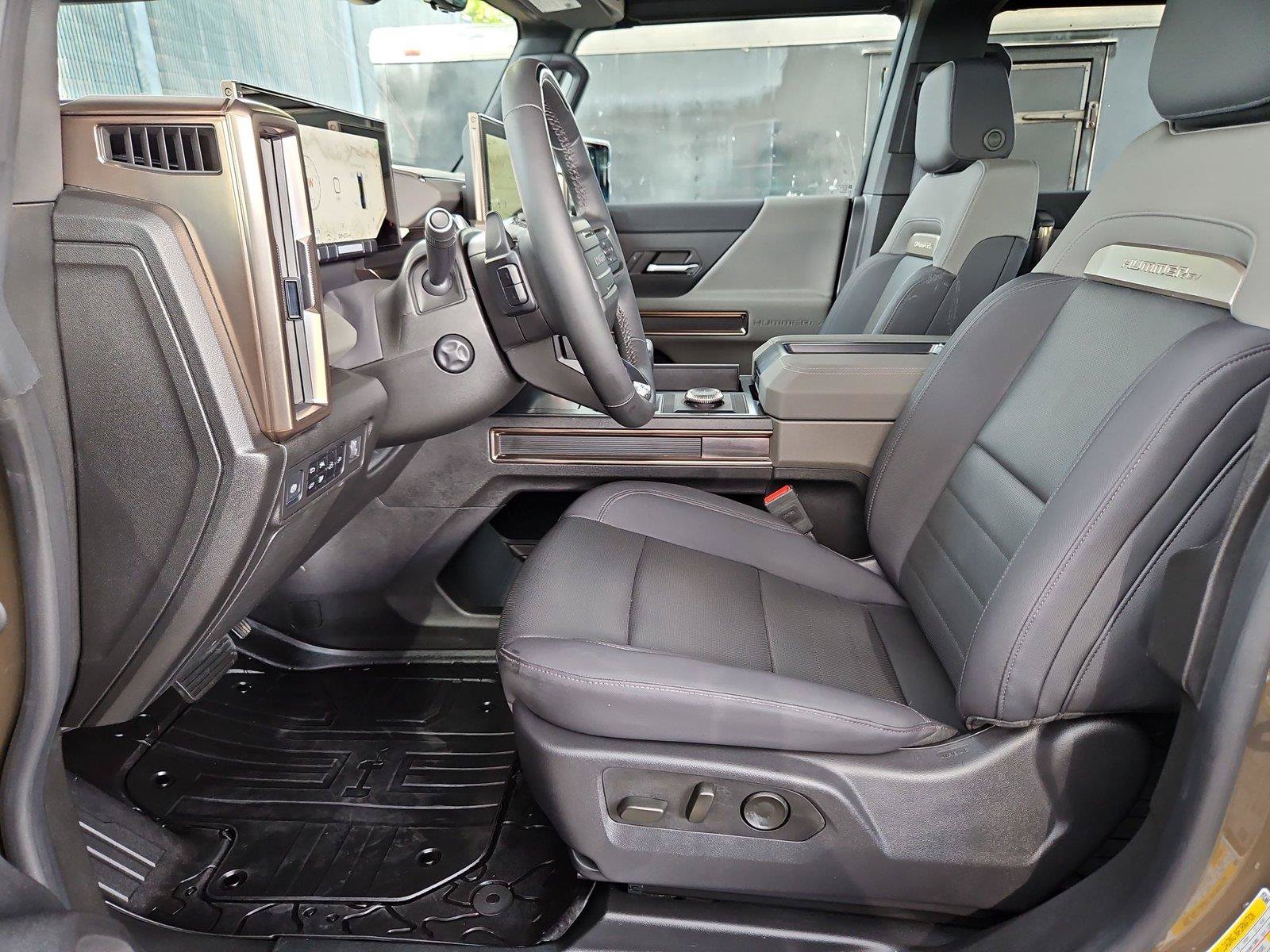 Used 2025 GMC Hummer EV 3X AWD/4WD image 11
