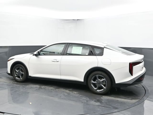 Used 2025 Kia K4 LXS image 7