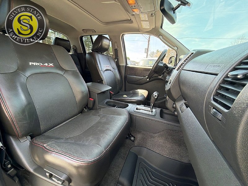 Used 2010 Nissan Frontier PRO-4X w/ Pro-4x Value Truck Pkg image 17