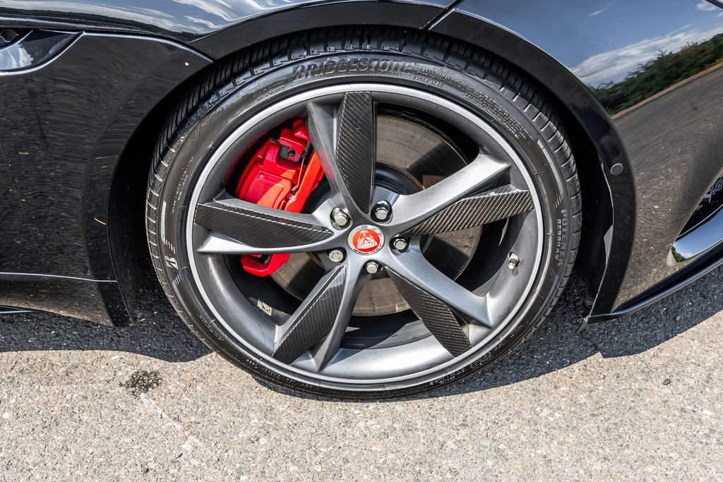 Used 2018 Jaguar F-TYPE R AWD/4WD image 8