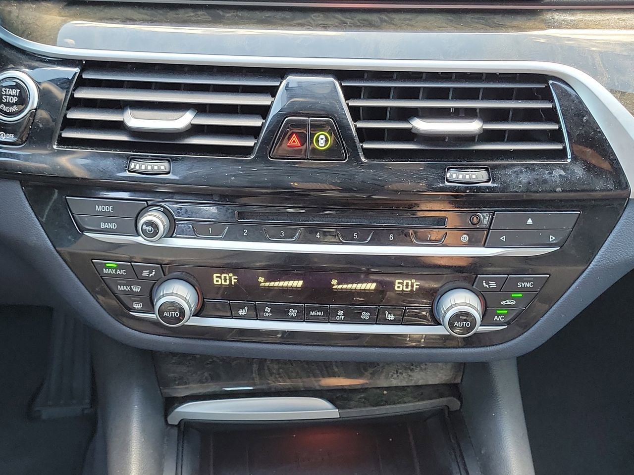 Used 2019 BMW 540i w/ Executive Package image 21