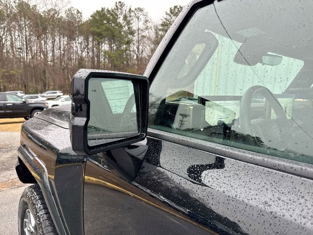 Used 2025 GMC Hummer EV 3X w/ LPO, Illumination Package image 11