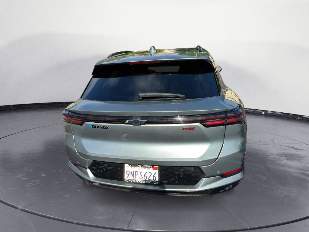 Used 2024 Chevrolet Equinox EV RS FWD image 5