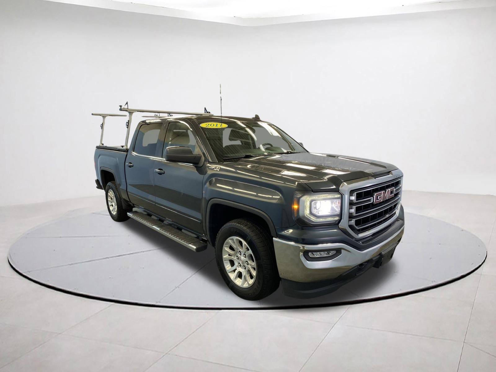 Used 2017 GMC Sierra 1500 SLE w/ SLE Value Package image 1