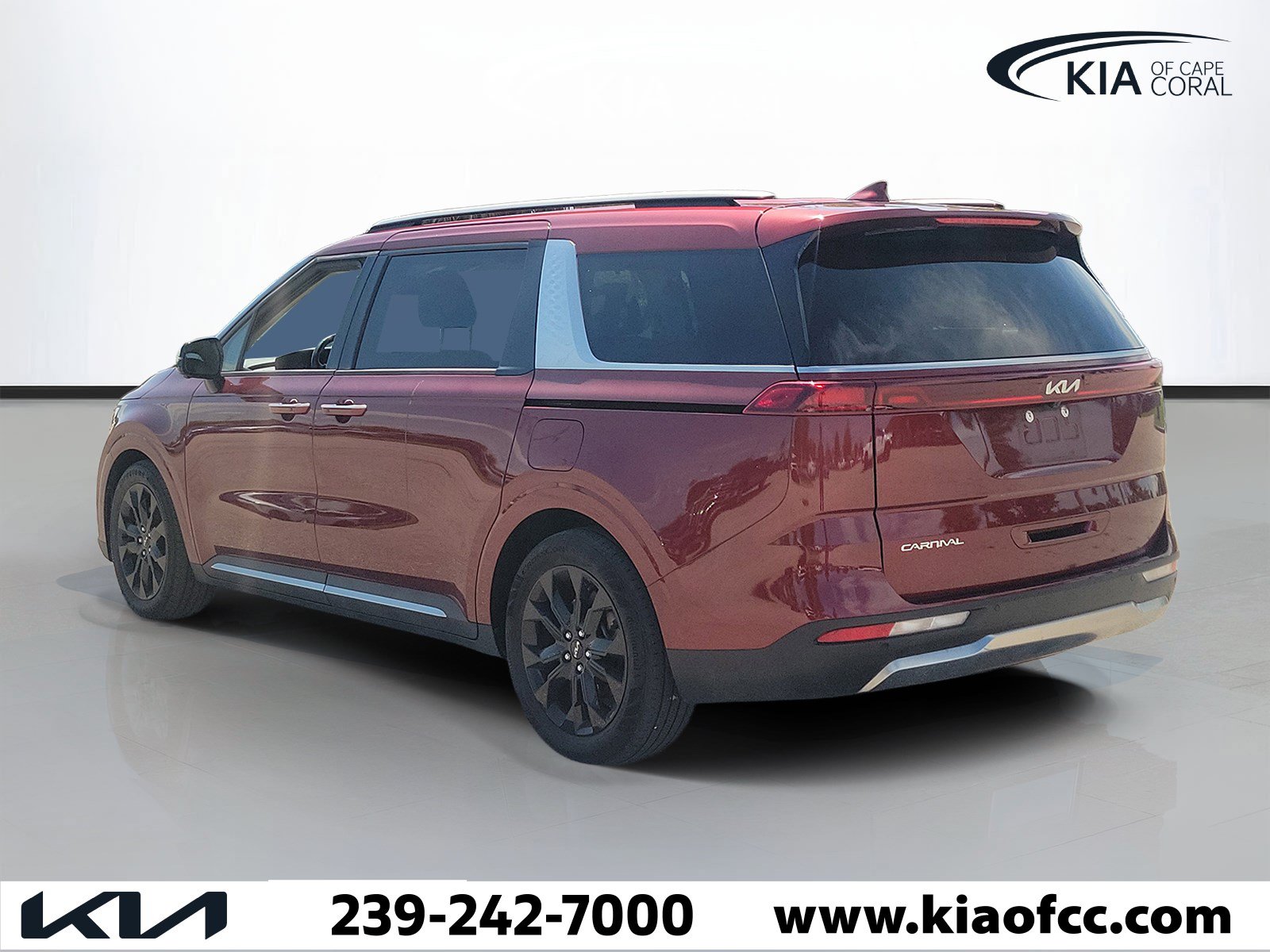 Certified 2023 Kia Carnival SX FWD image 4
