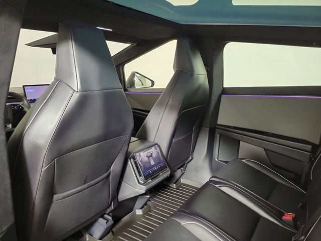 Used 2024 Tesla Cybertruck AWD Crew Cab image 11