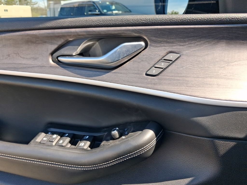 Certified 2023 Jeep Grand Cherokee Limited AWD/4WD image 25