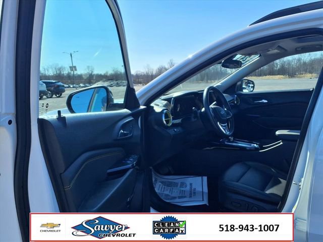 Used 2024 Chevrolet Trax ACTIV w/ Sunroof Package image 11