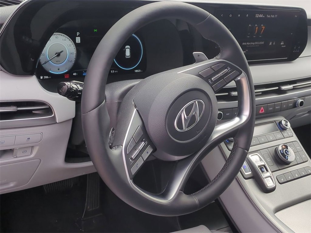 Used 2023 Hyundai Palisade SEL w/ Premium Package image 14
