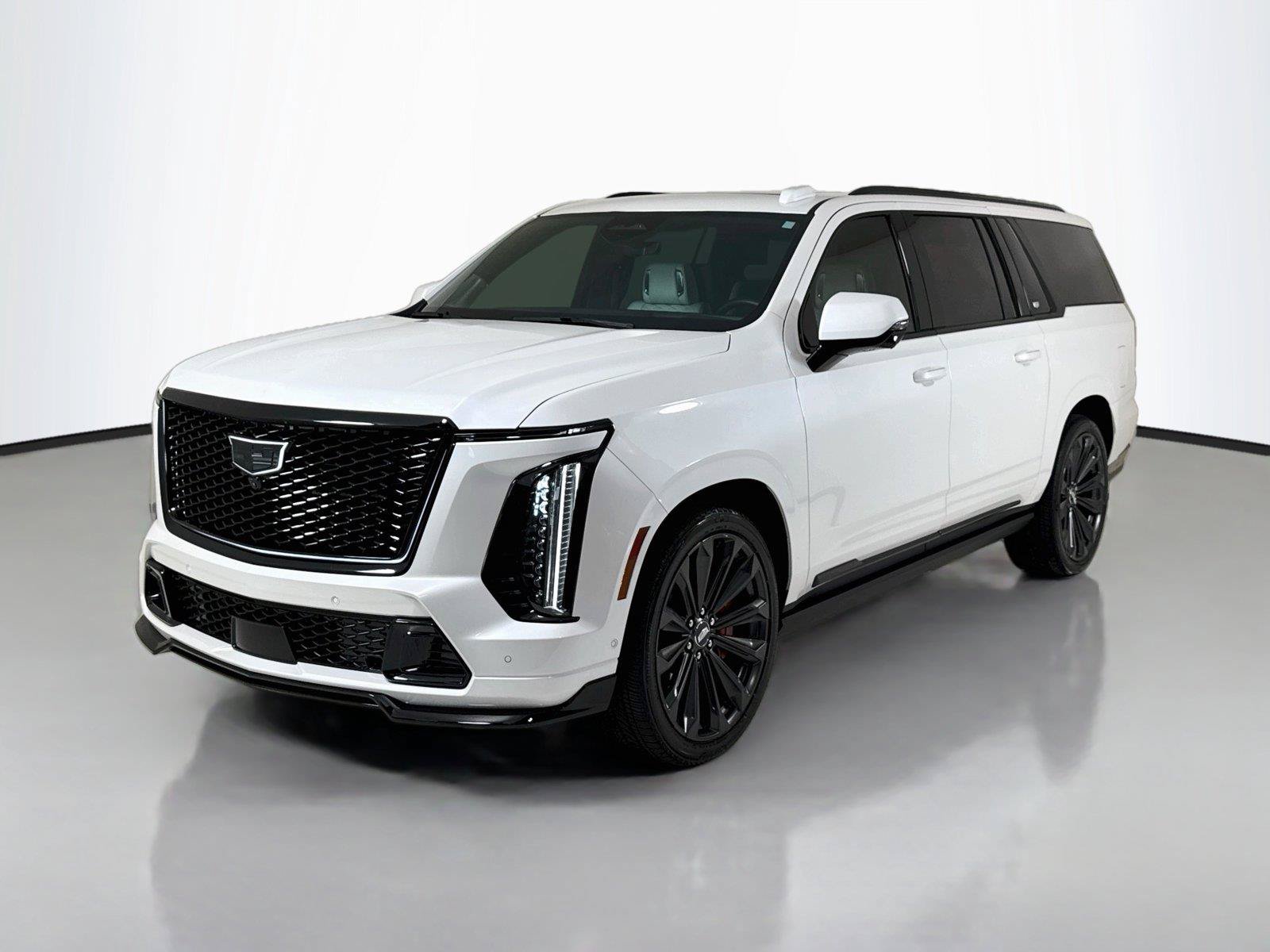 Used 2025 Cadillac Escalade ESV V AWD/4WD image 9