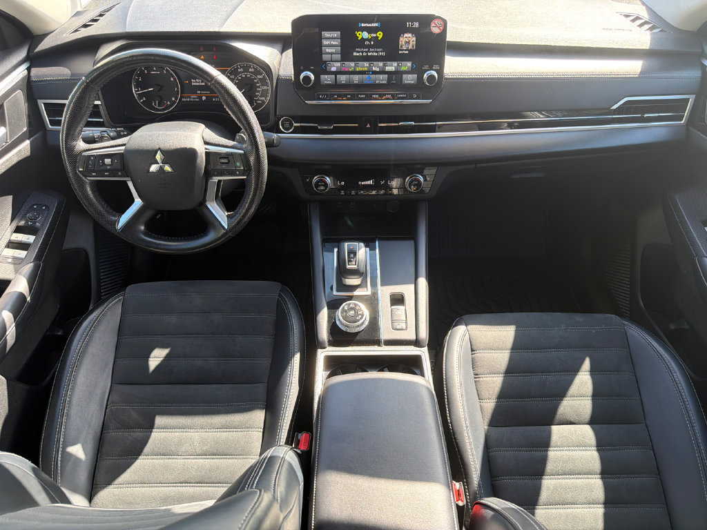 Used 2024 Mitsubishi Outlander SE FWD image 27