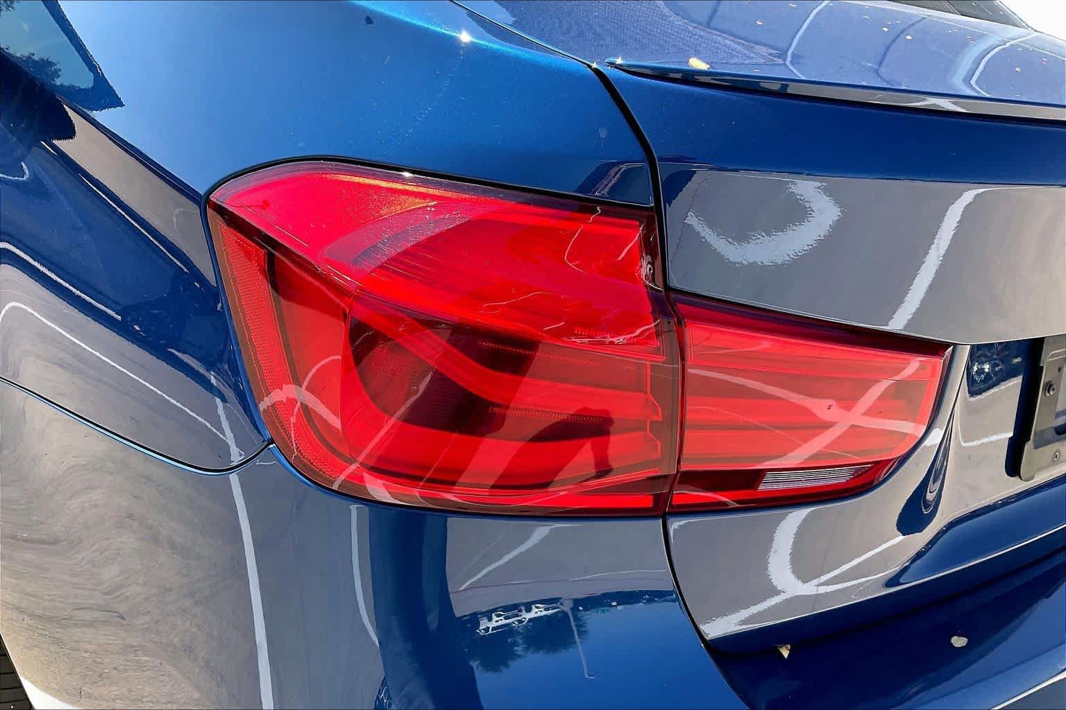Used 2018 BMW M3 w/ Competition Package RWD image 29