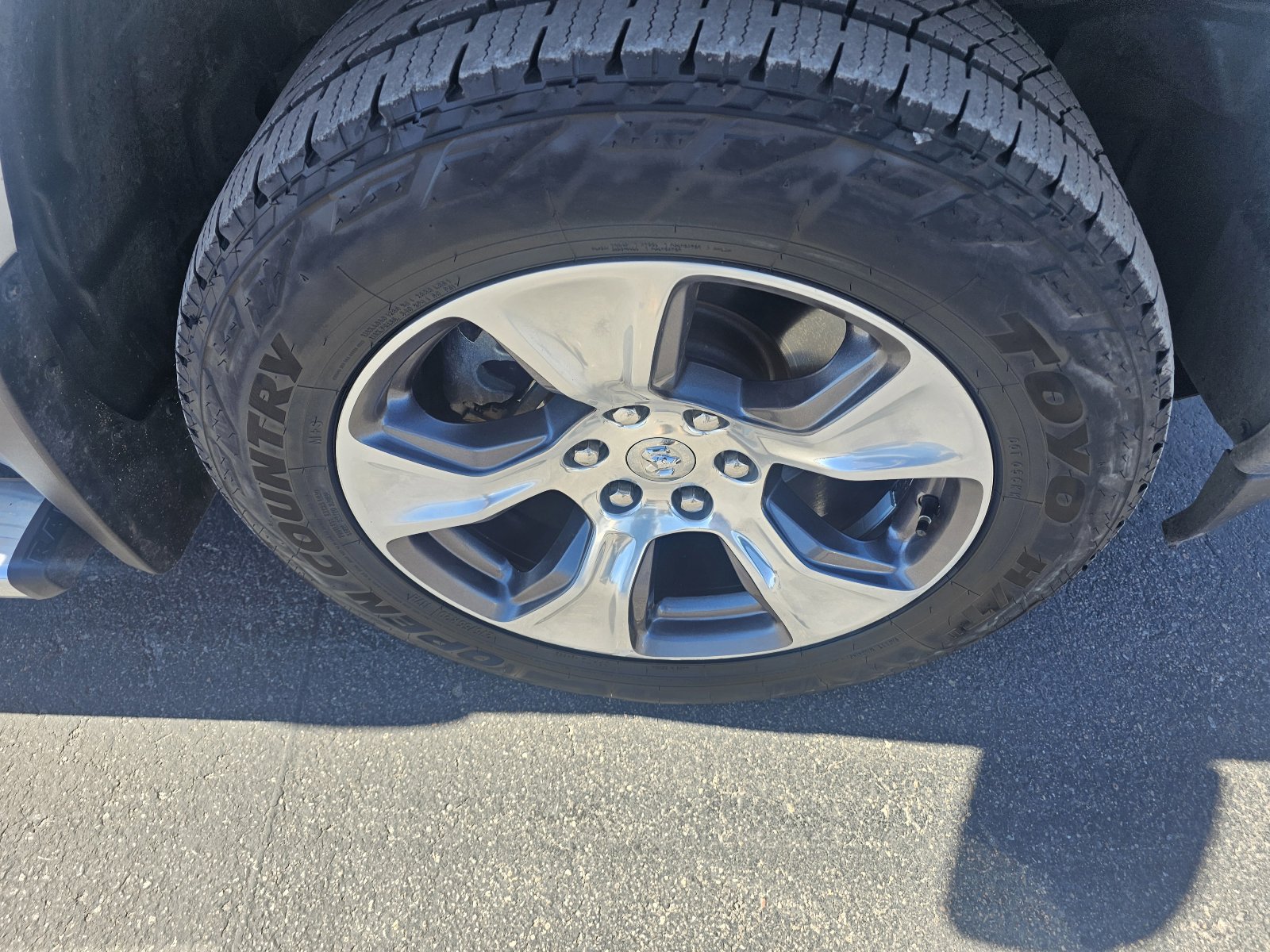 Used 2020 RAM 1500 Laramie image 9