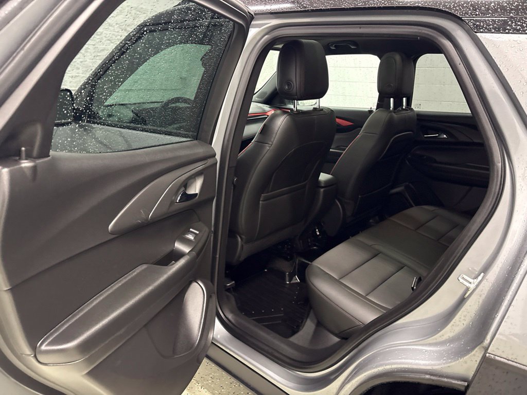 Used 2025 Chevrolet TrailBlazer RS w/ Convenience Package AWD/4WD image 31