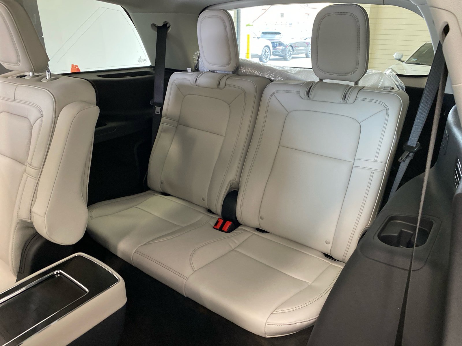 New 2026 Lincoln Aviator Reserve AWD/4WD image 17