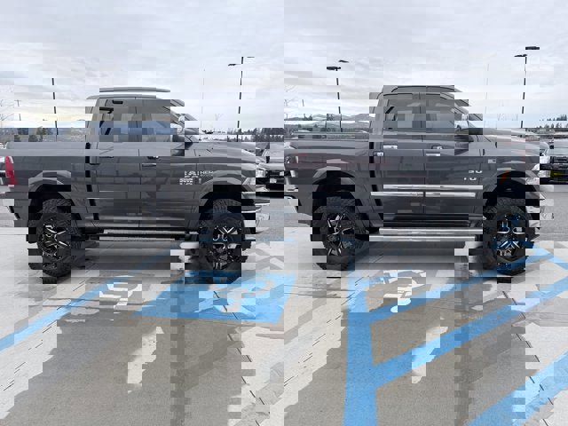 Used 2017 RAM 1500 Laramie image 5