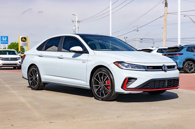 New 2026 Volkswagen Jetta GLI Autobahn FWD image 8