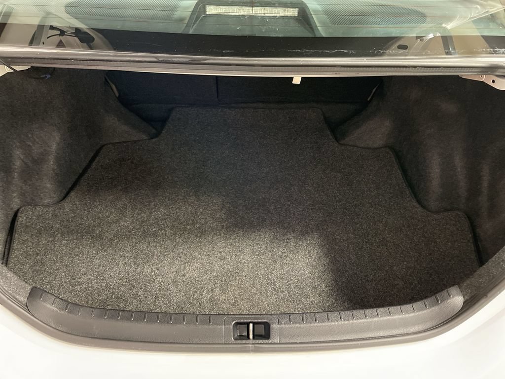 Used 2016 Toyota Corolla LE FWD image 22
