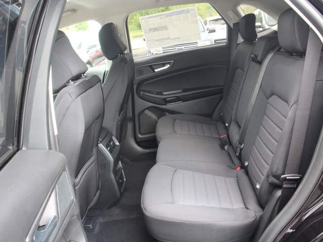 New 2024 Ford Edge SE image 15