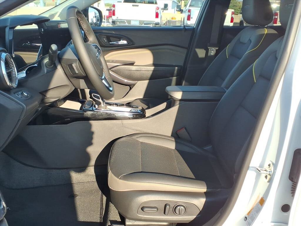 New 2026 Chevrolet Trax ACTIV w/ Driver Confidence Package FWD image 16