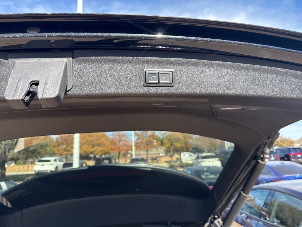 Used 2020 Audi Q3 2.0T Premium Plus w/ Premium Plus Package image 16