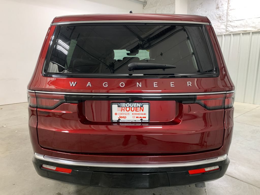 Used 2025 Jeep Wagoneer Series III w/ Premium Group I AWD/4WD image 7
