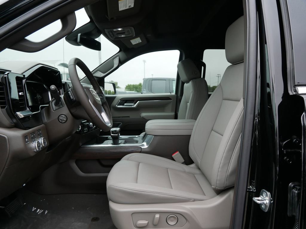 New 2026 GMC Sierra 1500 SLT w/ SLT Premium Plus Package image 7