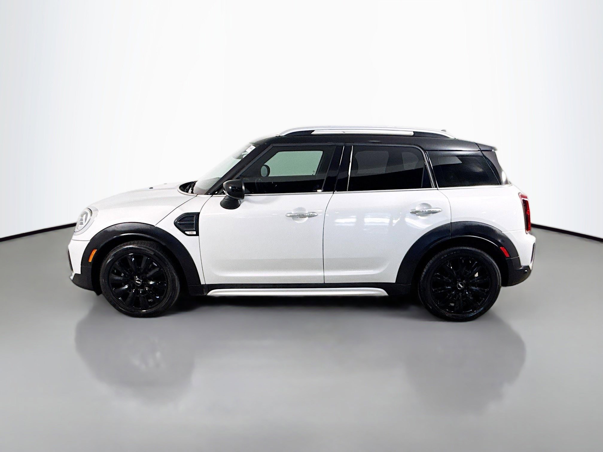 Used 2021 MINI Cooper Countryman image 6