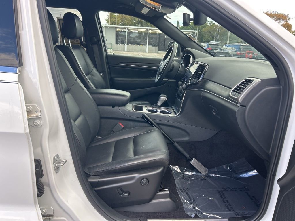 Used 2019 Jeep Grand Cherokee Limited image 22
