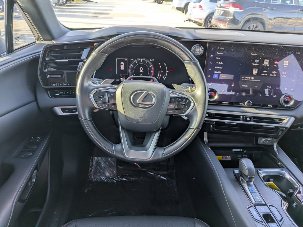 Used 2024 Lexus RX 350 Premium w/ Convenience Package FWD image 11