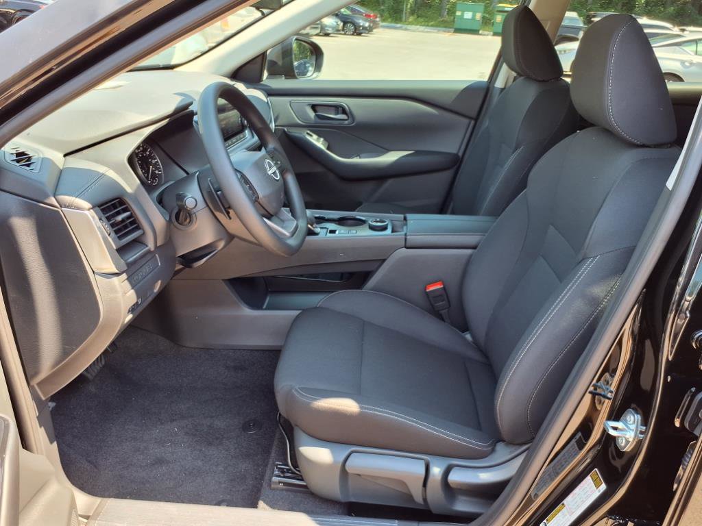 New 2026 Nissan Rogue S image 11