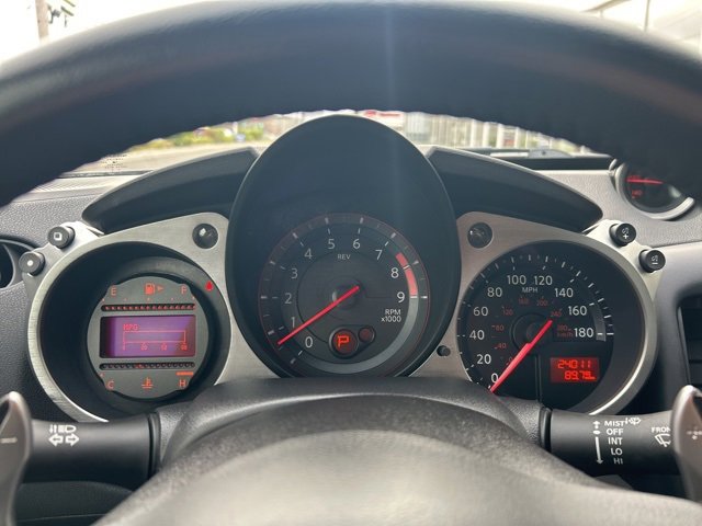 Used 2017 Nissan 370Z Touring image 18