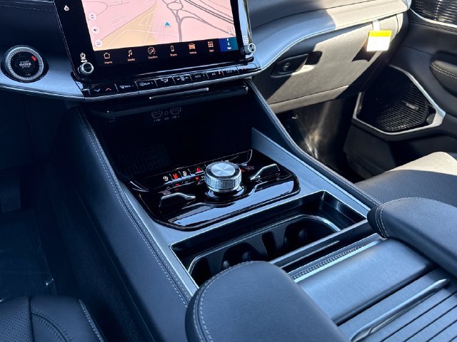 New 2026 Jeep Grand Wagoneer L Limited AWD/4WD image 12