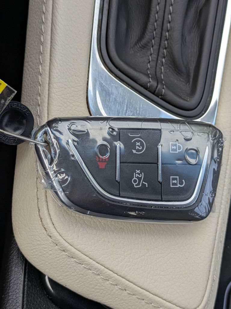 Certified 2024 Cadillac CT4 Luxury w/ Sun And Sound Package RWD image 32