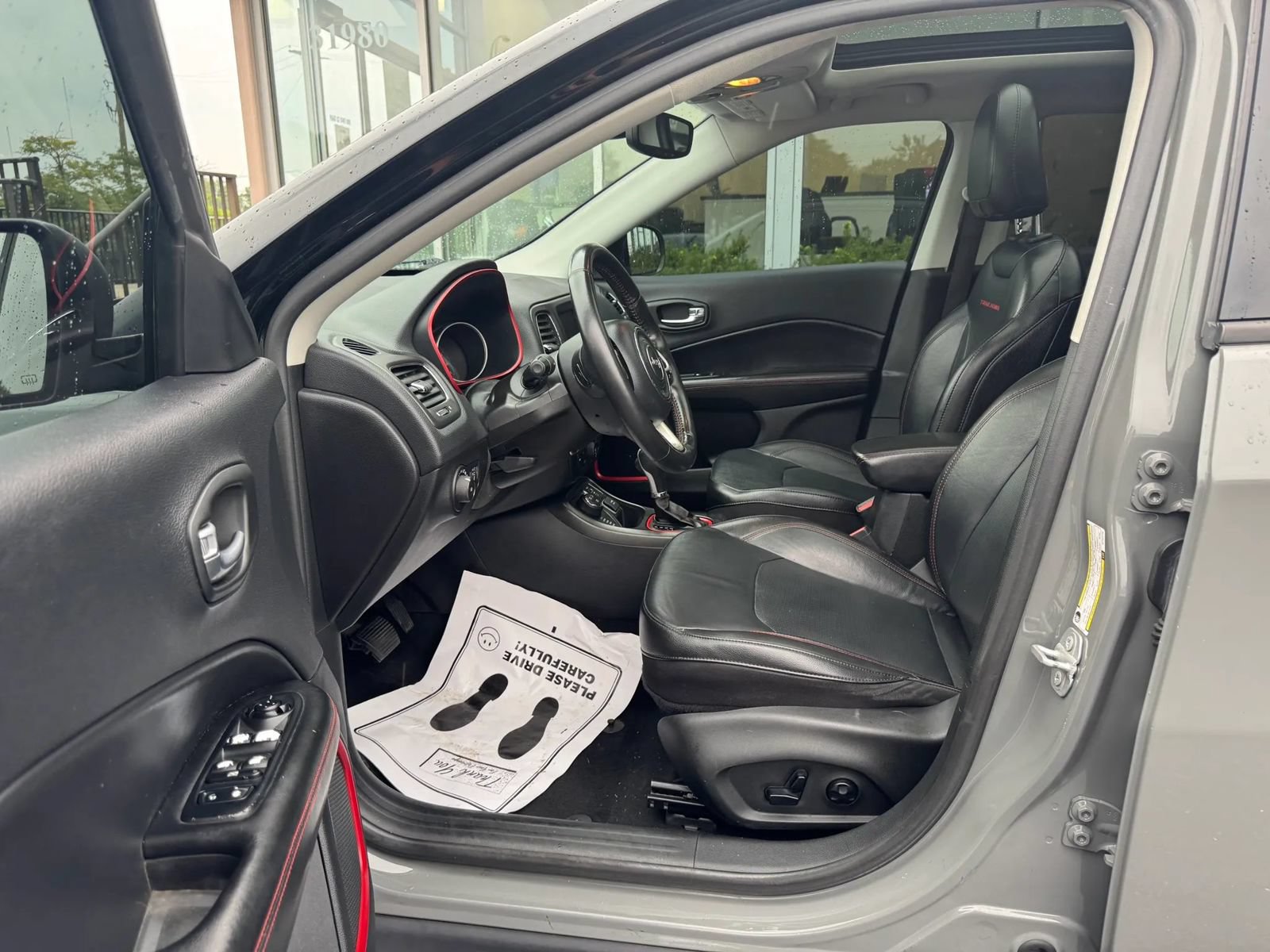 Used 2019 Jeep Compass Trailhawk w/ Leather Interior Group AWD/4WD image 5