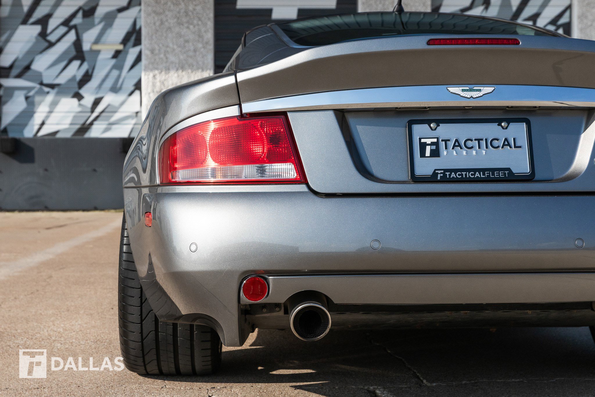 Used 2005 Aston Martin Vanquish S image 14