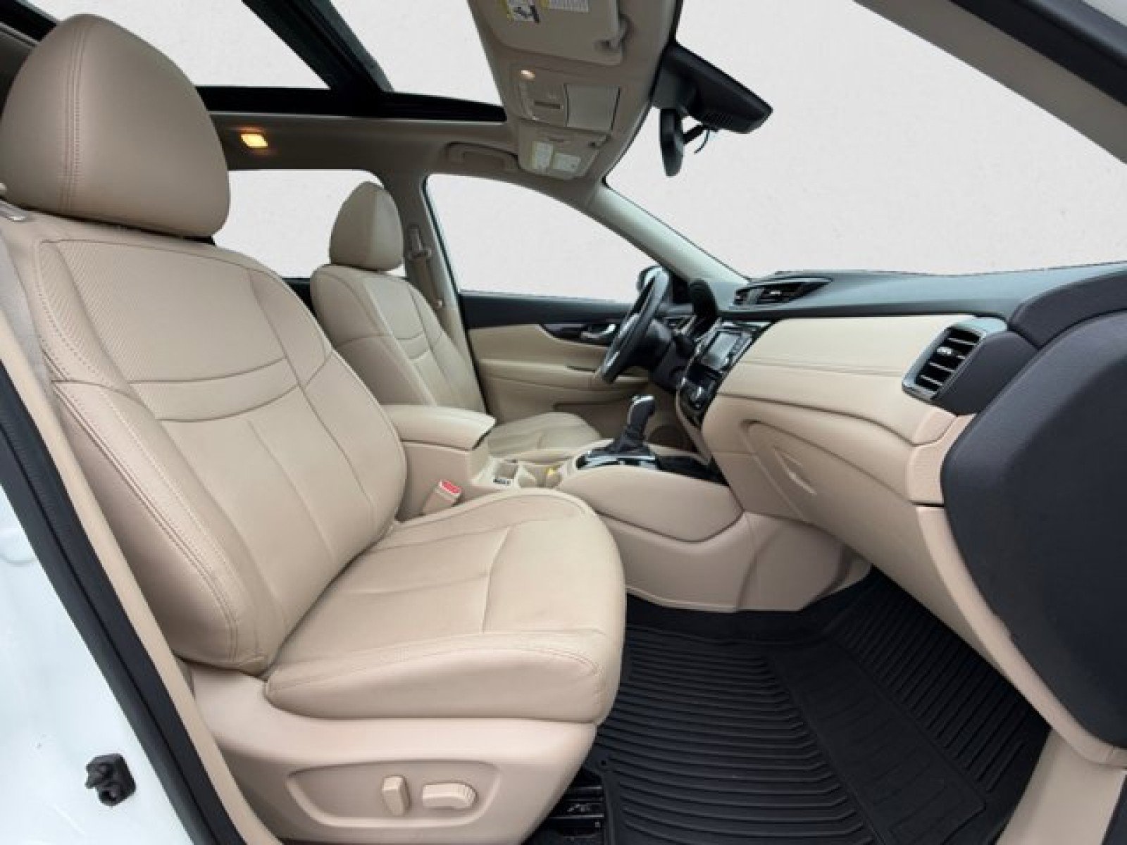 Used 2020 Nissan Rogue SL w/ Premium Package image 20