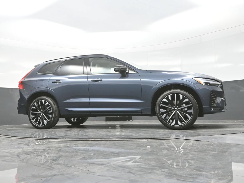 New 2026 Volvo XC60 B5 Ultra w/ Climate Package AWD/4WD image 36