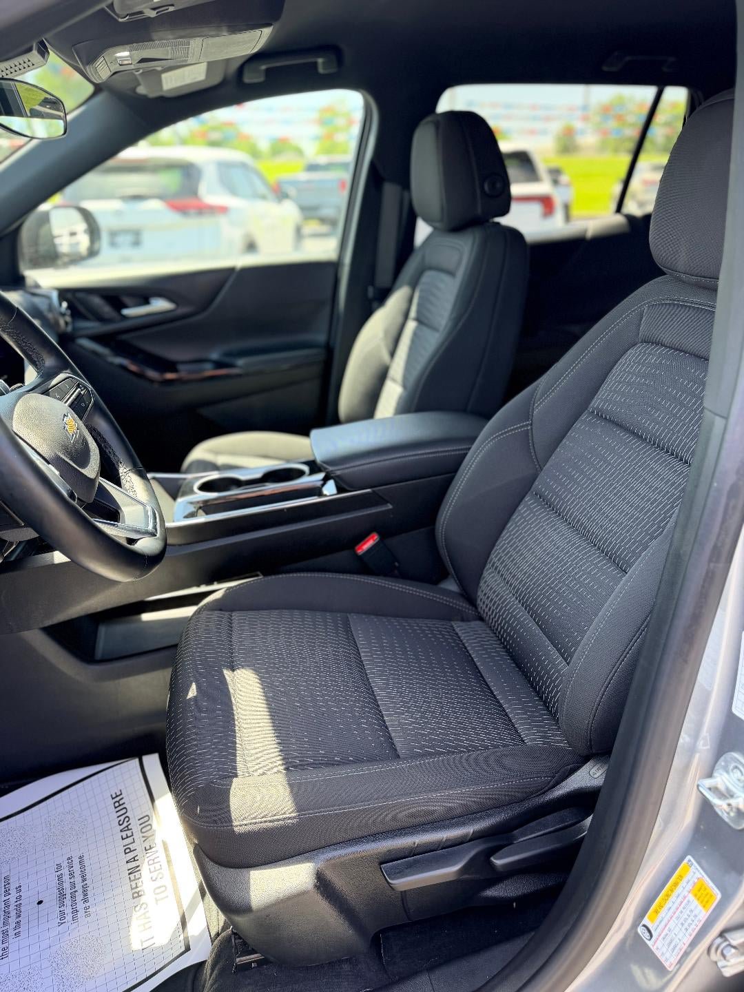 Used 2025 Chevrolet Equinox LT FWD image 14