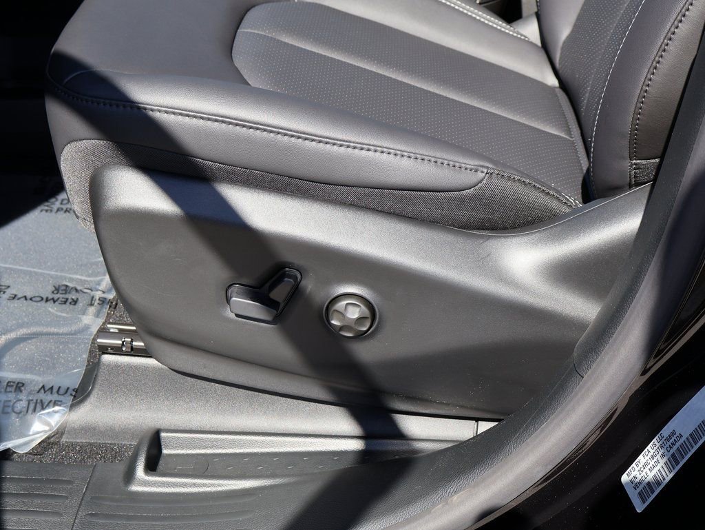 New 2026 Chrysler Pacifica Select FWD image 23