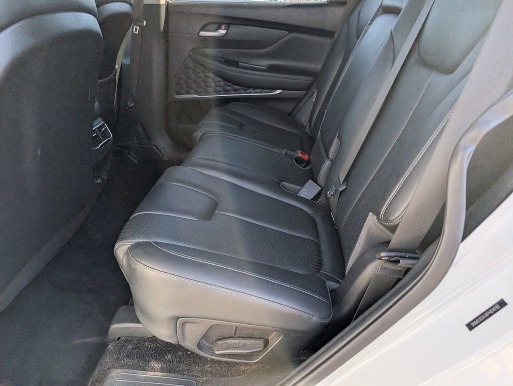 Used 2023 Hyundai Santa Fe SEL Premium image 9