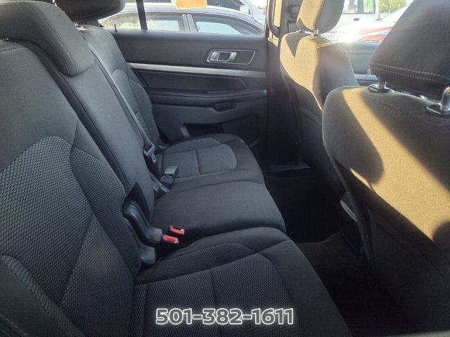Used 2018 Ford Explorer XLT FWD image 8