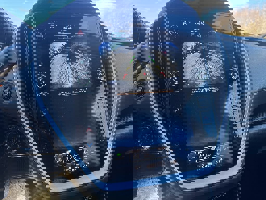 Used 2024 Subaru Crosstrek 2.0i Premium image 16