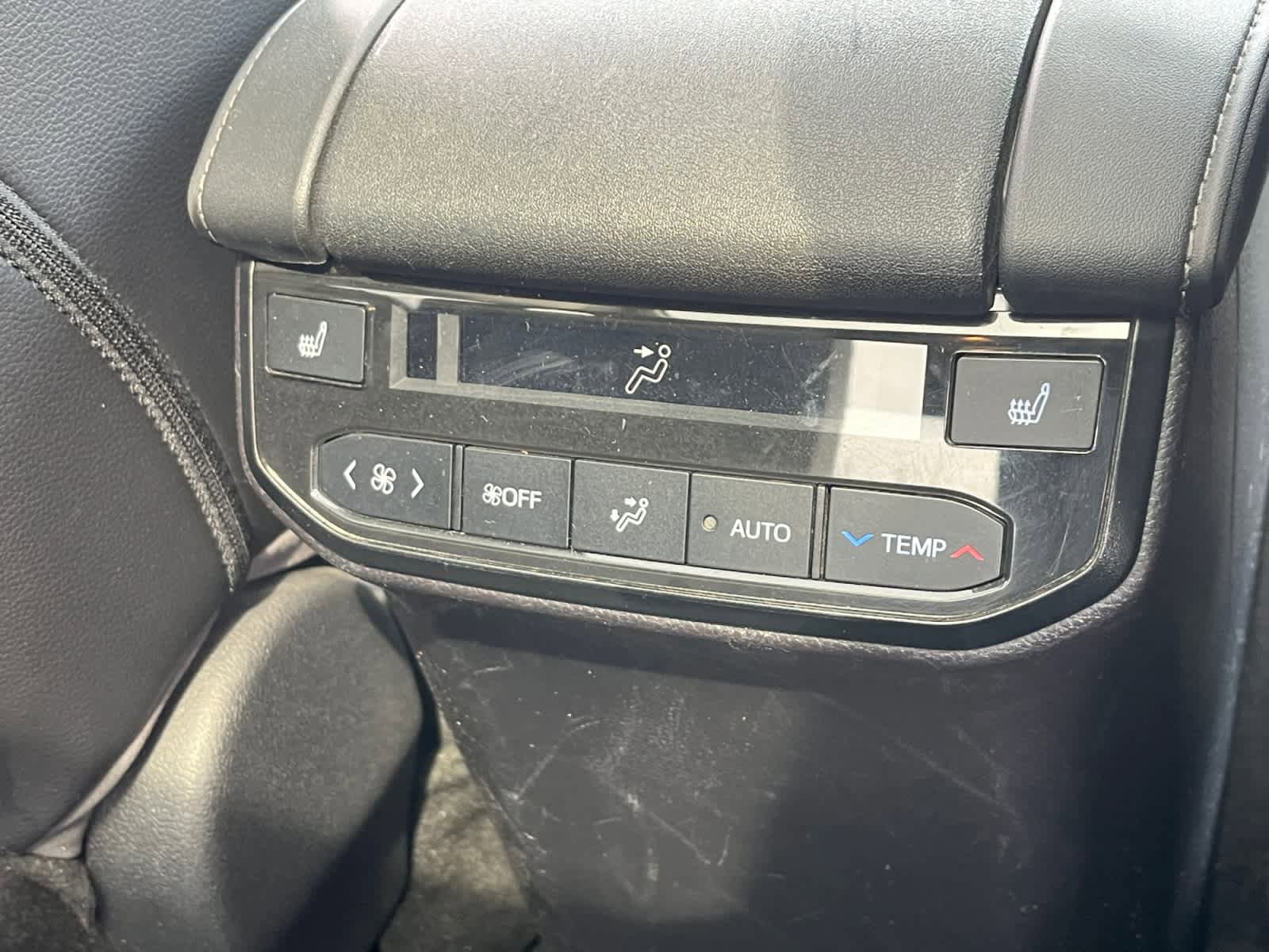Used 2021 Toyota Highlander Platinum AWD/4WD image 45