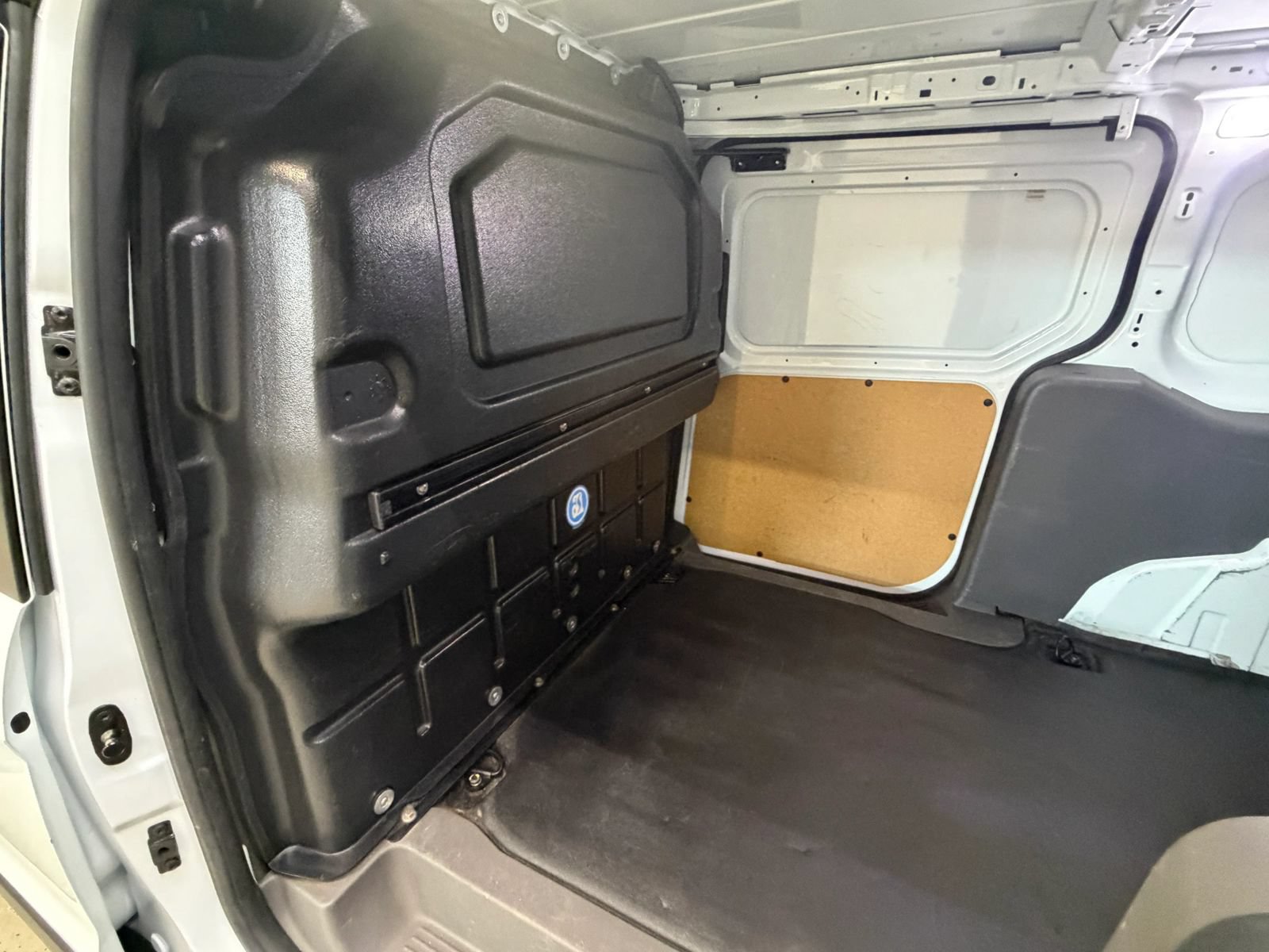 Used 2021 Ford Transit Connect XL FWD image 24