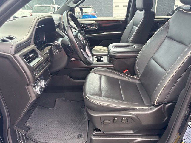 Used 2024 GMC Yukon XL SLT AWD/4WD image 13